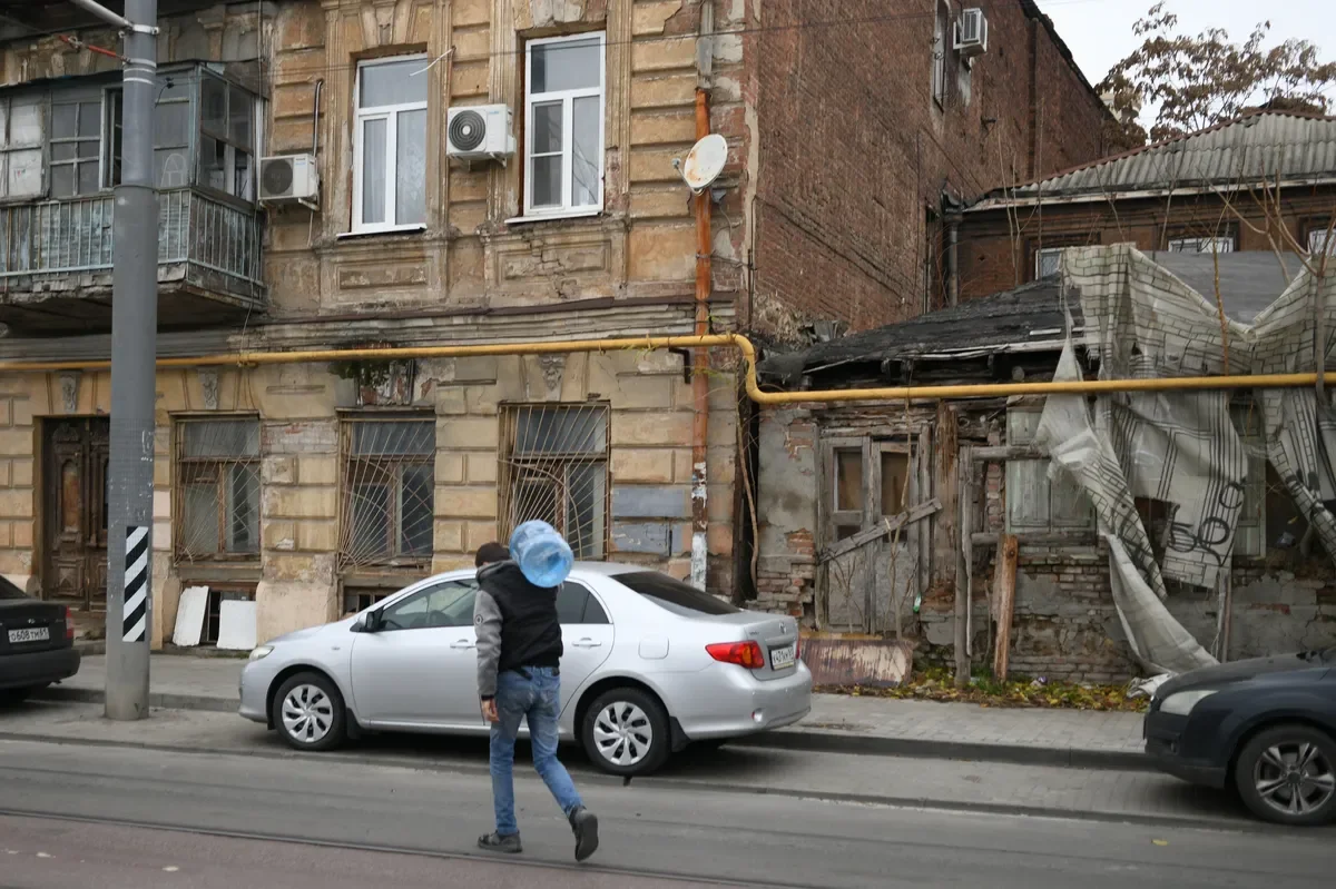 Очень среднее реагирование. Ростов-на-Дону живет так, будто взрывы не  гремят всего в сотне километров от него — Новая газета