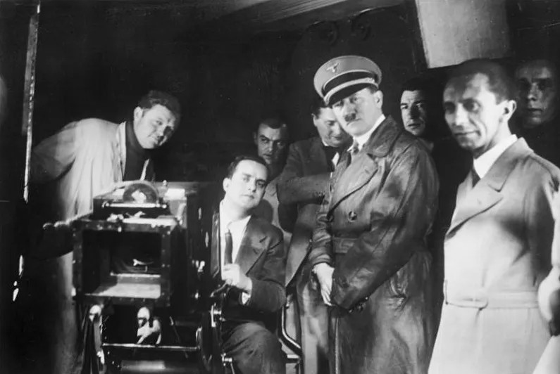 Гитлер и Геббельс на студии UFA. Фото: Bundesarchiv