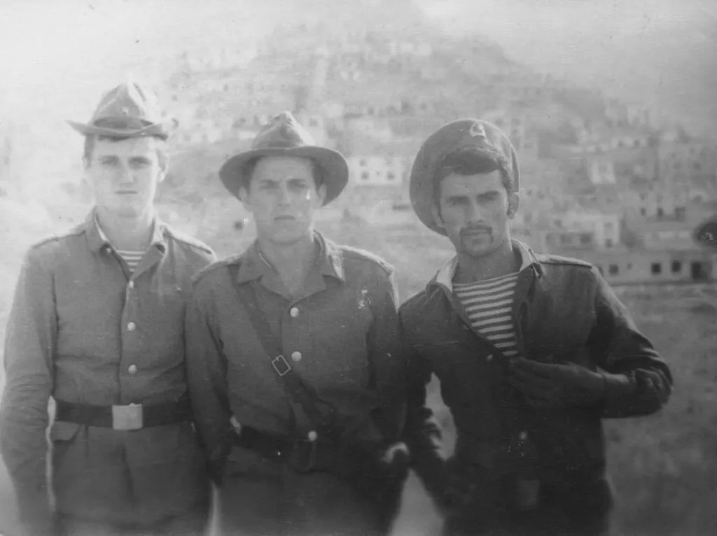 Романович (в центре). Фото из архива