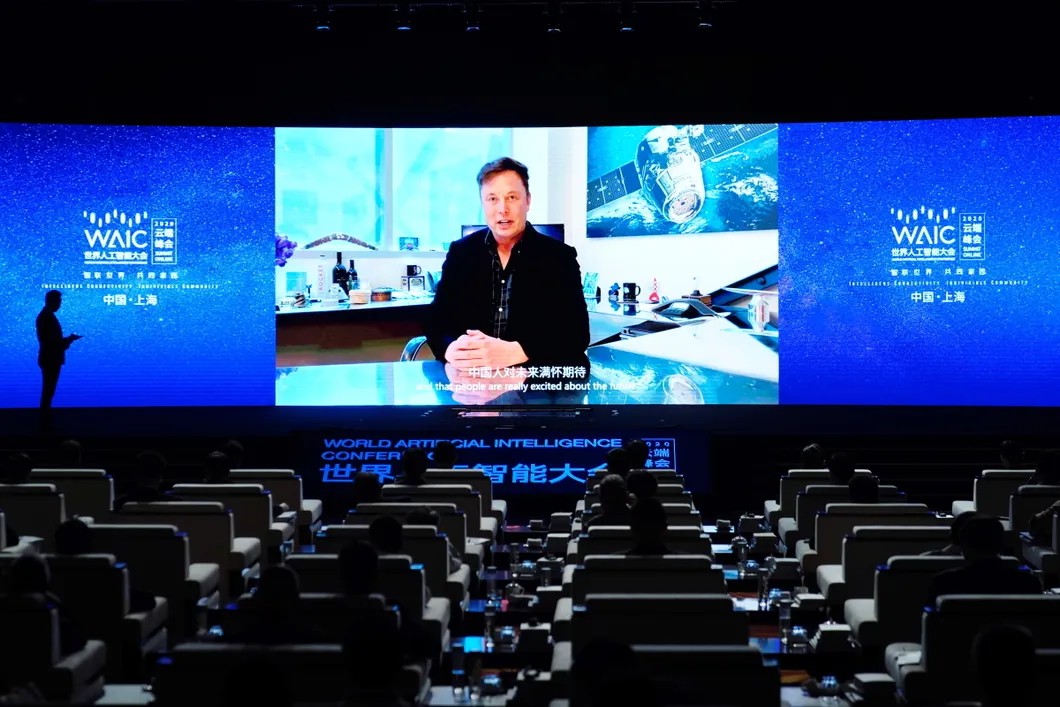 Илон Маск выступает на видеоконференции перед инвесторами. Фото: Reuters