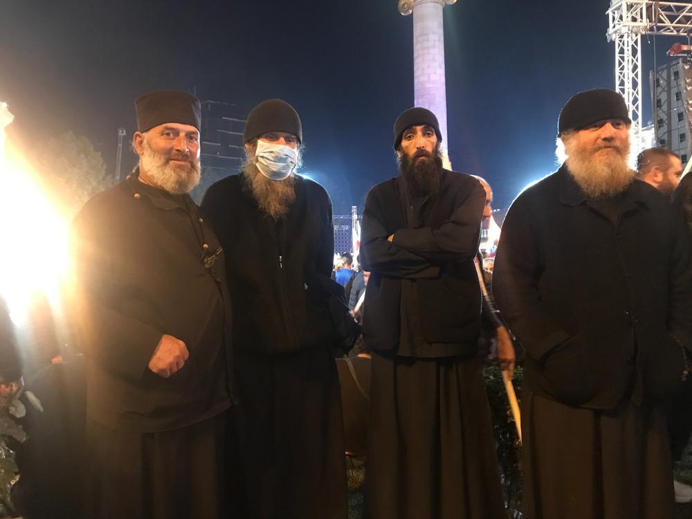 Представители церкви на митинге. Фото: Ирина Тумакова / «Новая газета»