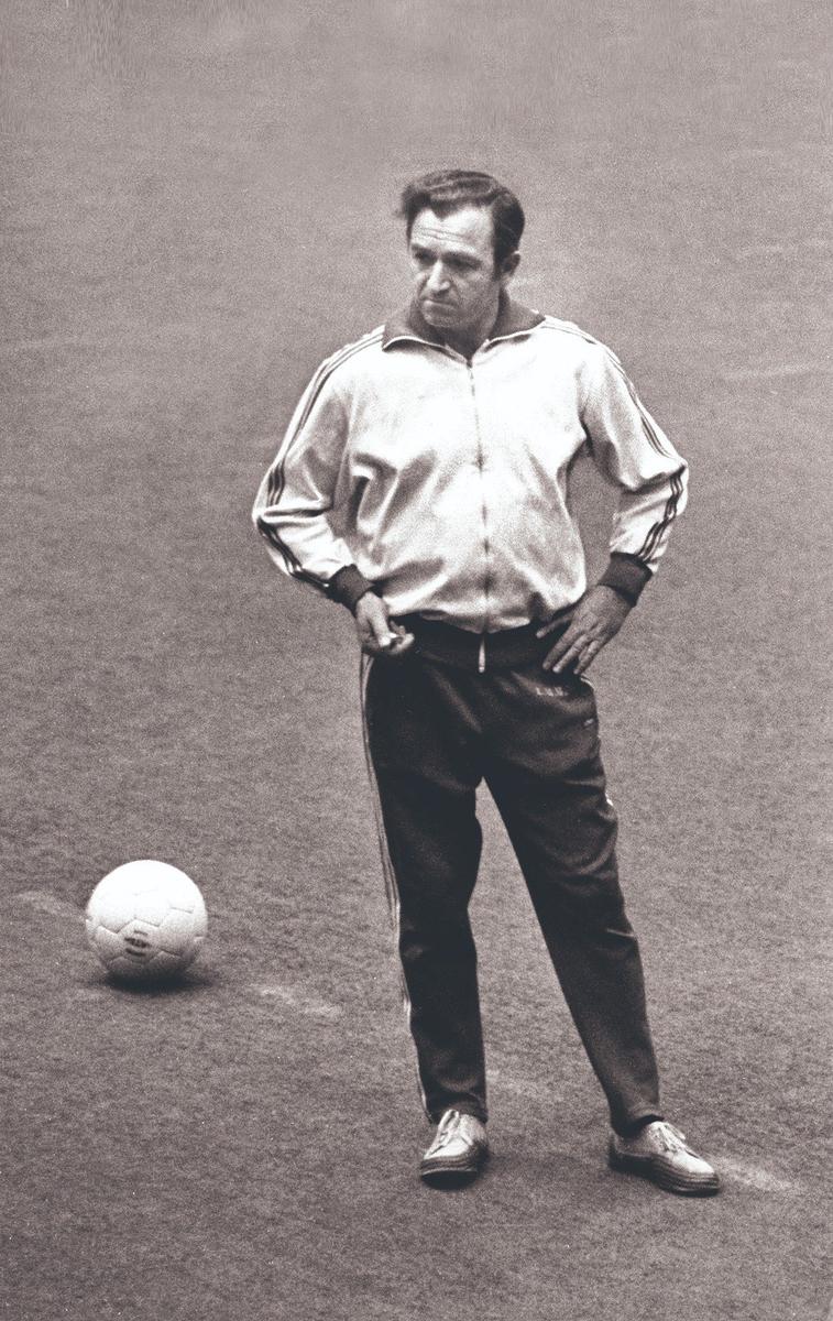 Никита Павлович дважды приводил «Спартак» к чемпионству, а в 1973-м году совершил невероятное: с ходу сотворил золотой дубль (выиграл первенство и Кубок) с ереванским «Араратом». Фото: Евгений Успенский