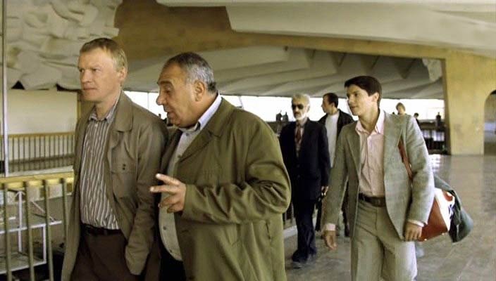 Ваагн Симонян в фильме «Охотники за бриллиантами», 2011 г.