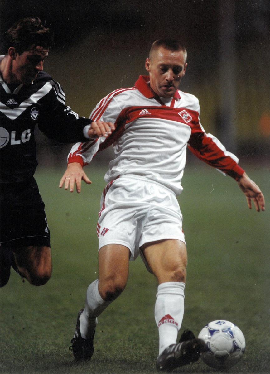 «Мяч пеpехватывает не кто-нибyдь, а сам Тихонов». Евгений Успенский