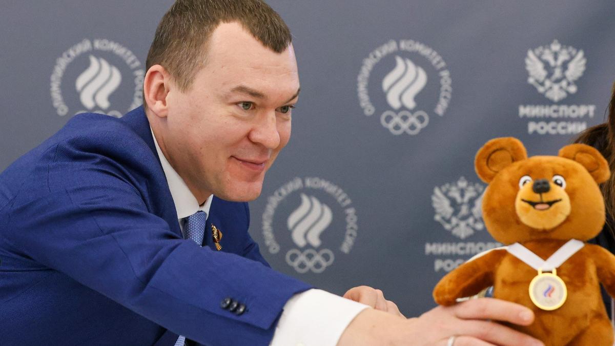 Антурнан вперед и два назад