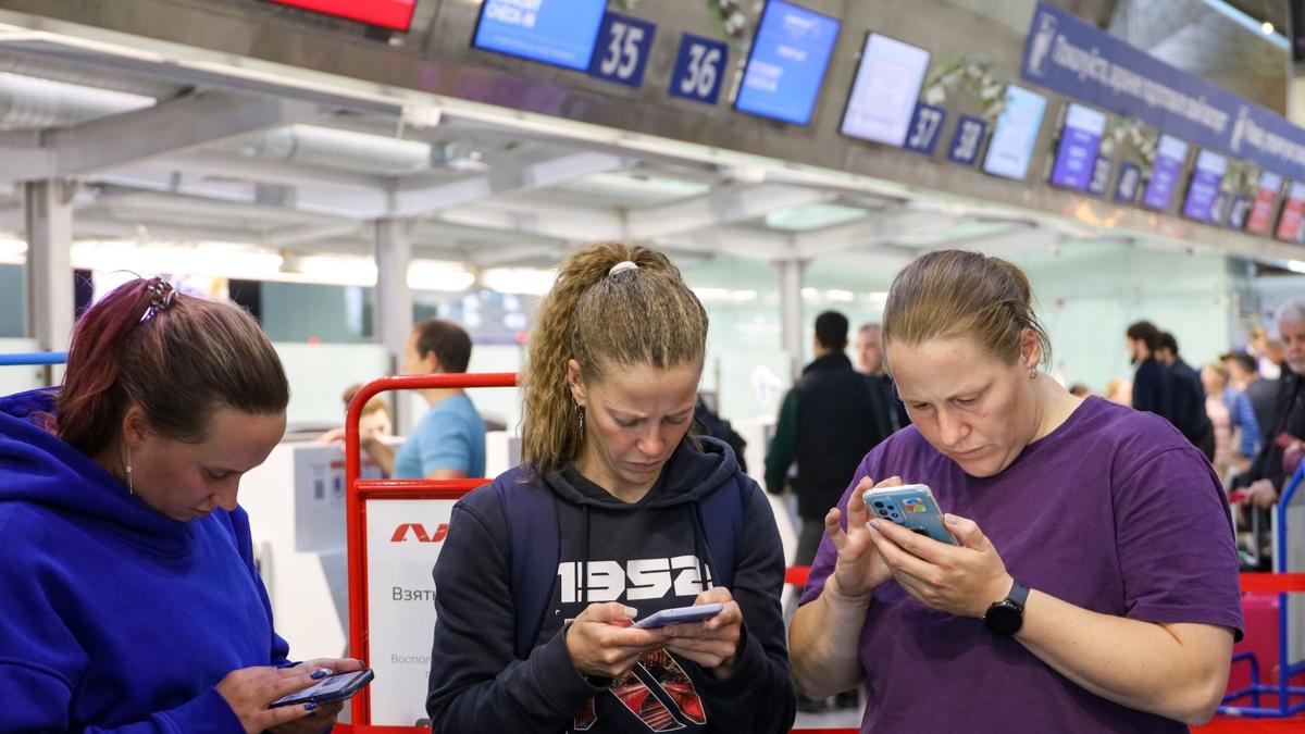 Отсель звонить не будем шведу