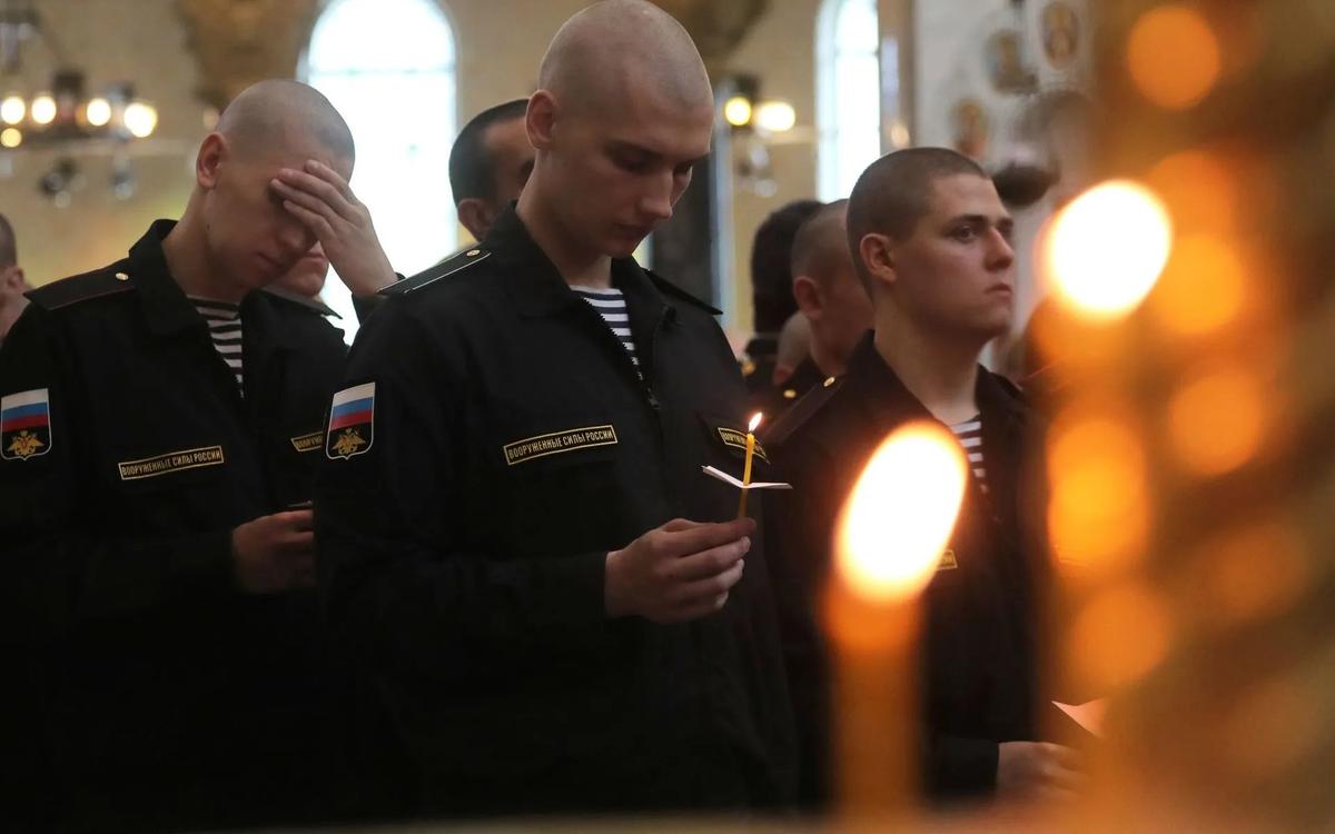 «Все подводники мира будут молиться за русских офицеров»