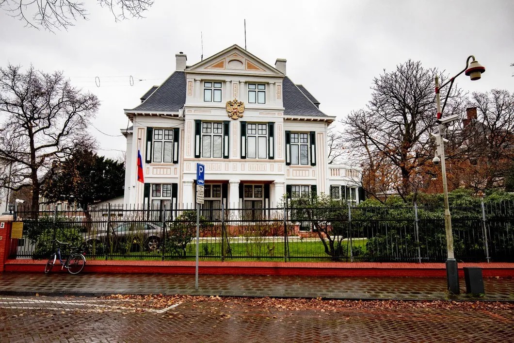 Российское посольство в Нидерландах. Фото: BSR Agency / Getty Images