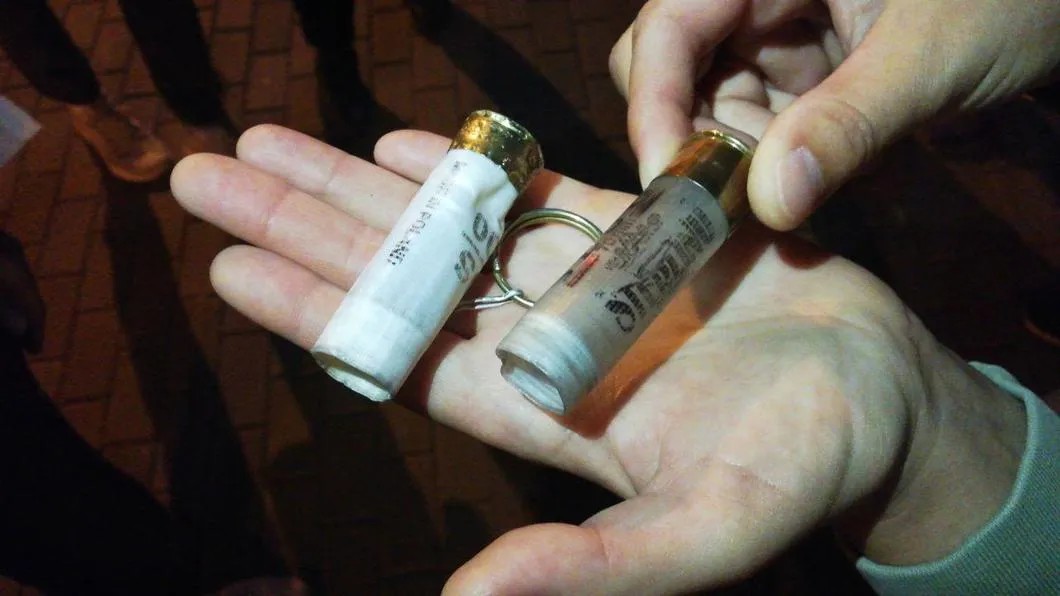 Отстрелянные гильзы, собранные протестующими в Минске. Фото: «Новая газета»