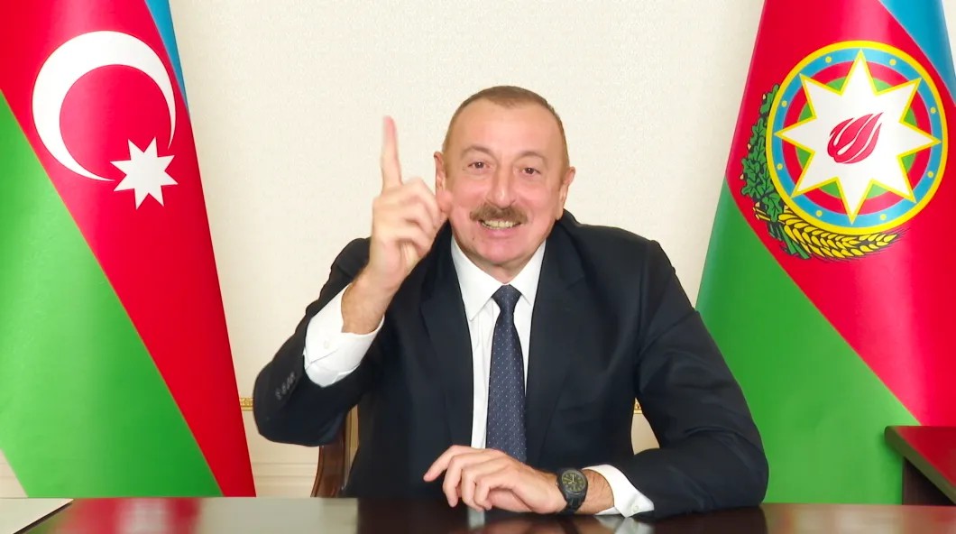 Президент Азербайджана Алиев после подписания соглашения о прекращении войны. Фото: EPA