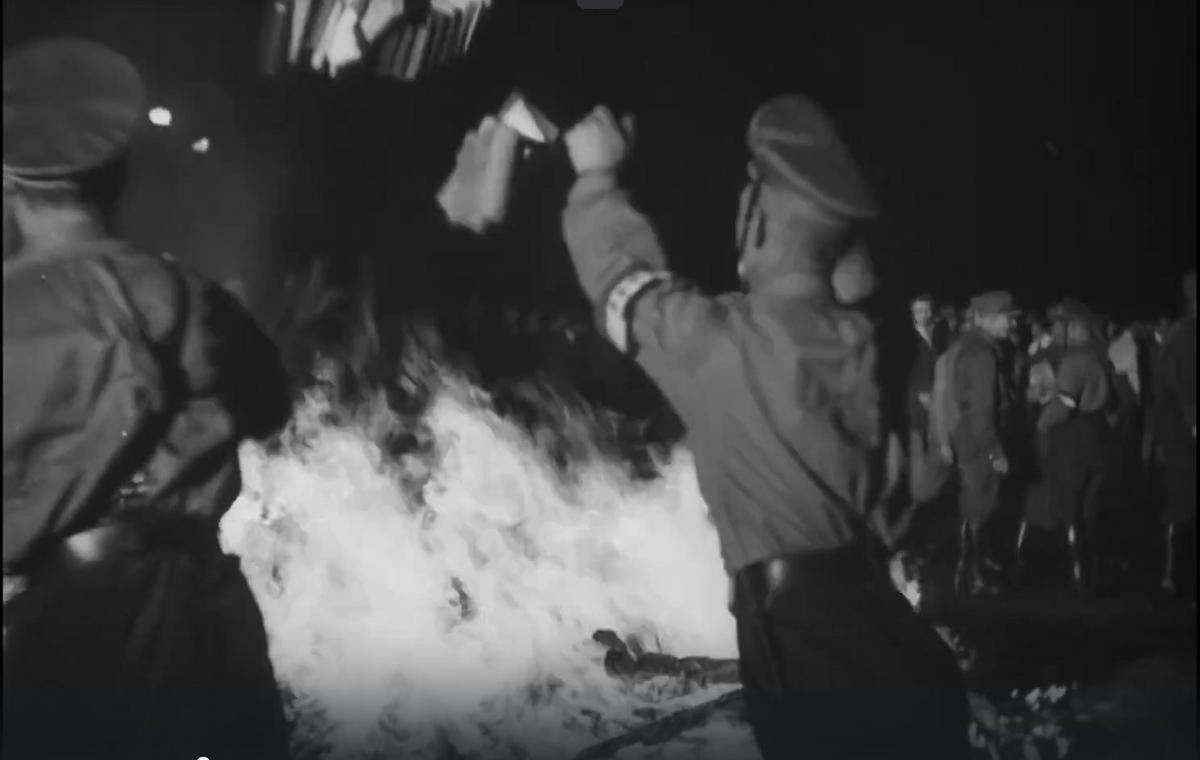 Кадр из фильма «Обыкновенный фашизм»