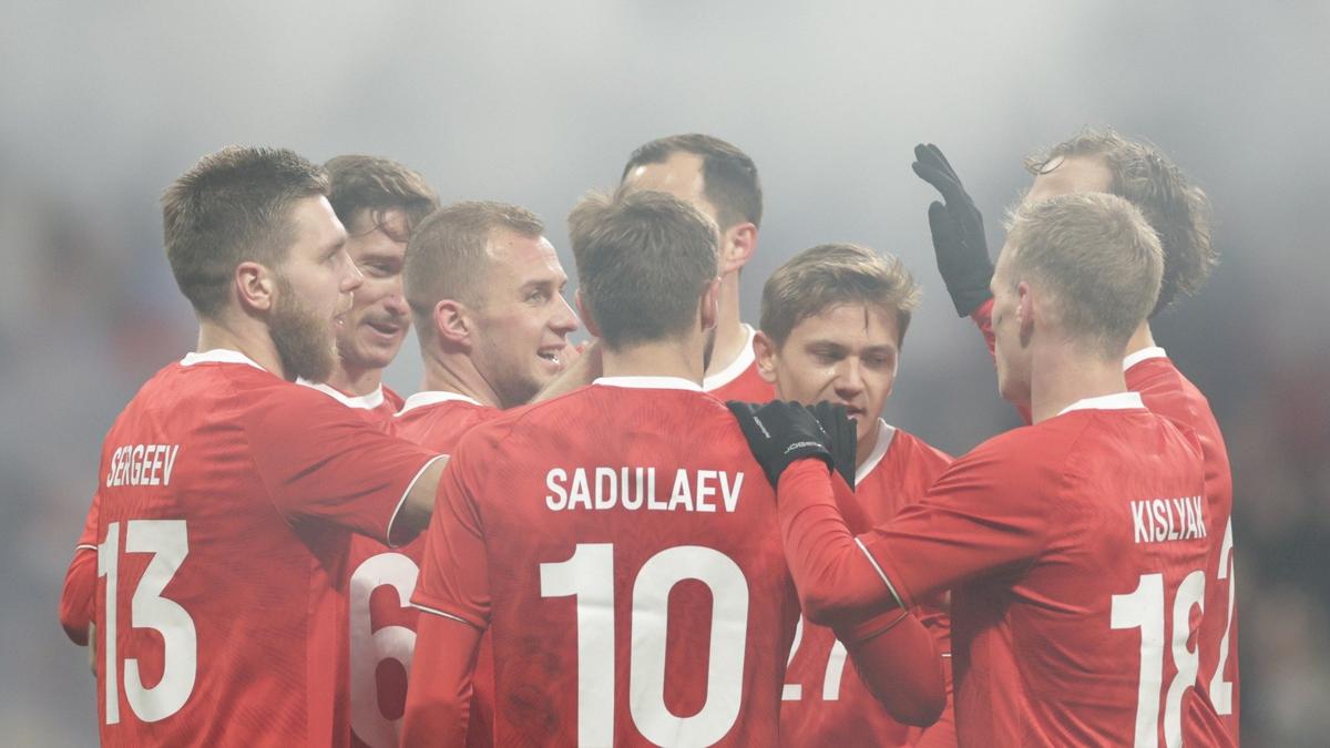 Лещенко, Маршал и три мяча за 90 минут