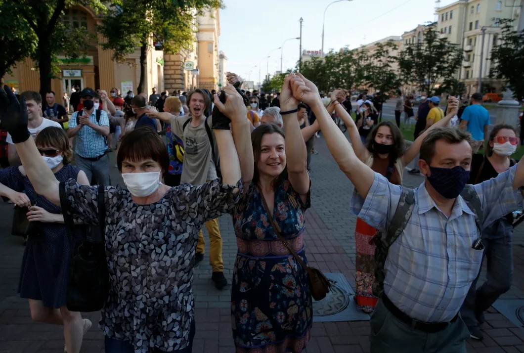 АКции солидарности с политзаключенными прошли по Беларуси. Фото: EPA