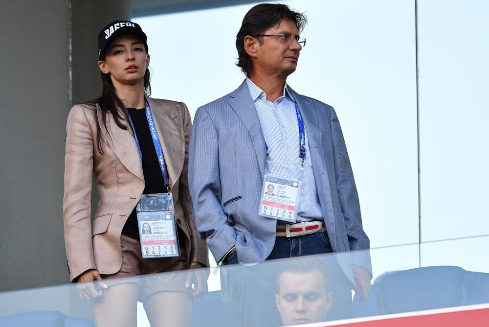 Зарема Салихова и Леонид Федун на трибуне. Фото: РИА Новости