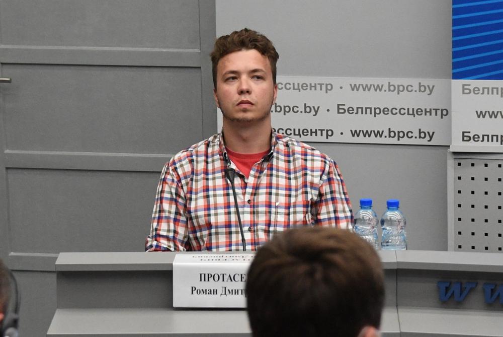 Роман Протасевис на брифинге спецслужб. Фото: РИА Новости