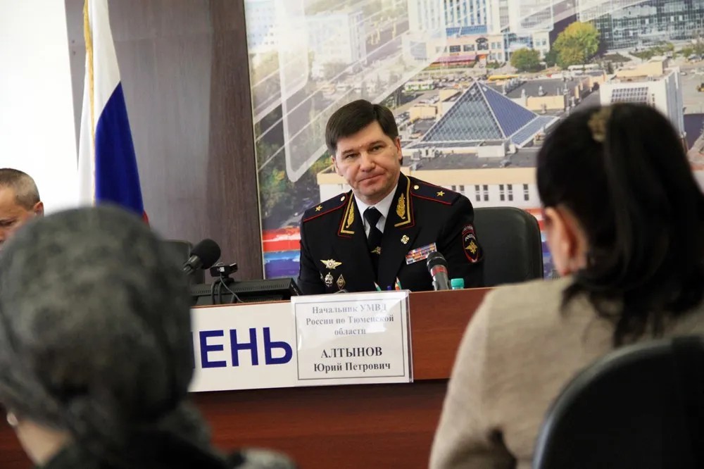 Юрий Алтынов на пресс-конференции. Фото: пресс-служба МВД