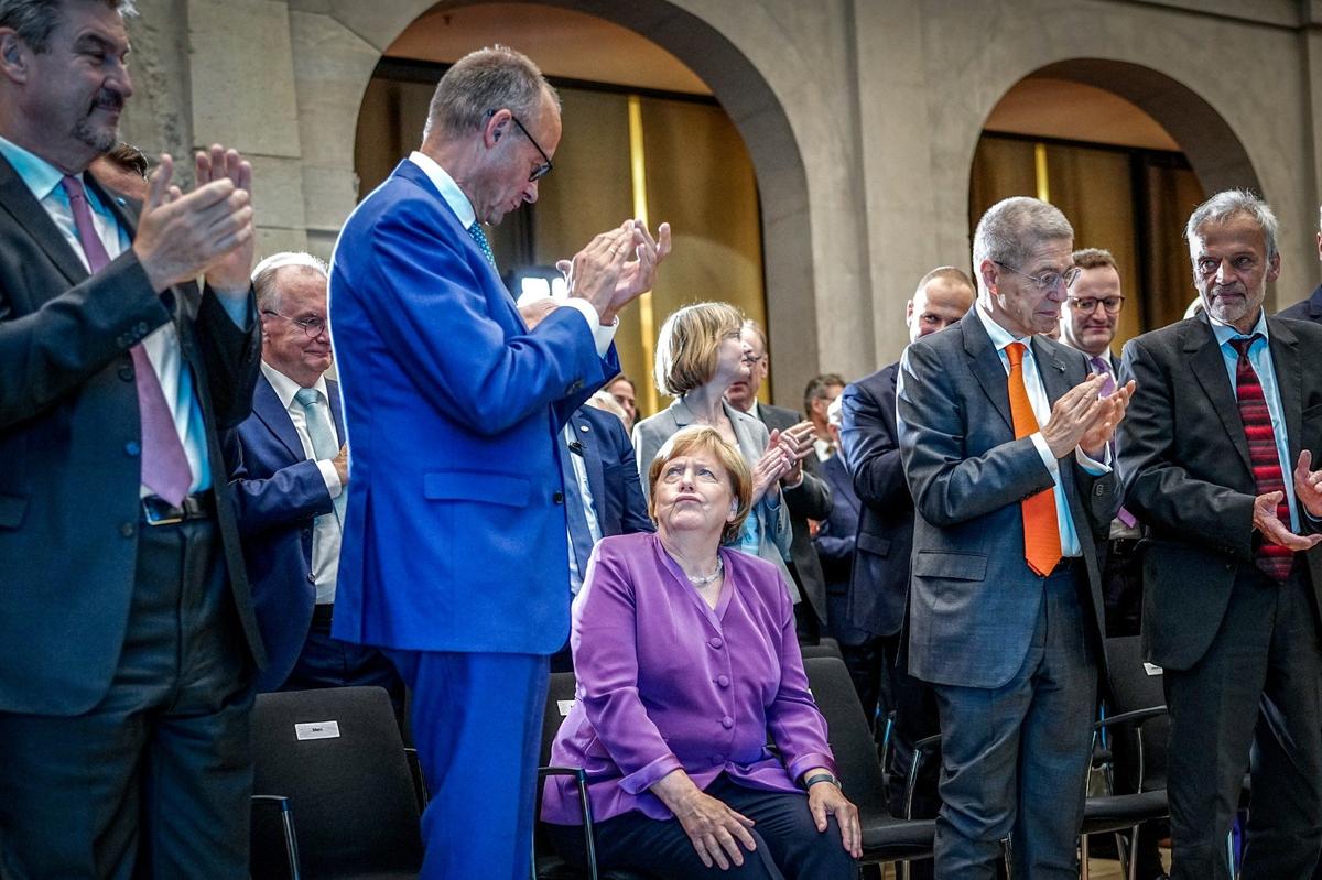 Фридрих Мерц и Ангела Меркель. Фото: dpa / picture-alliance