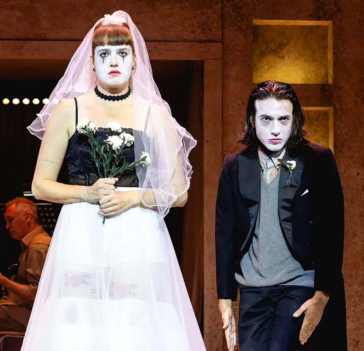 Сцена из спектакля спектакля «Крум». Фото: gesher-theatre.co.il