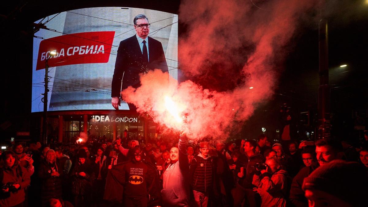 Вучич проиграл Сербию