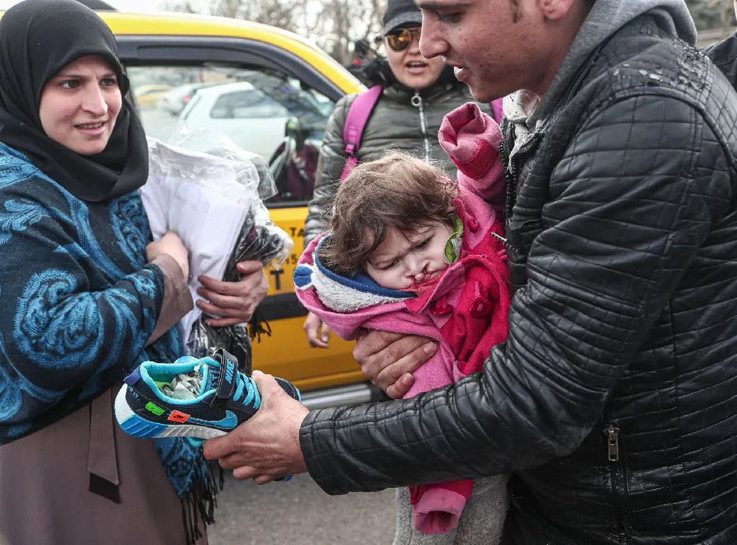 Беженцы на границе Турции и Греции. Фото: EPA