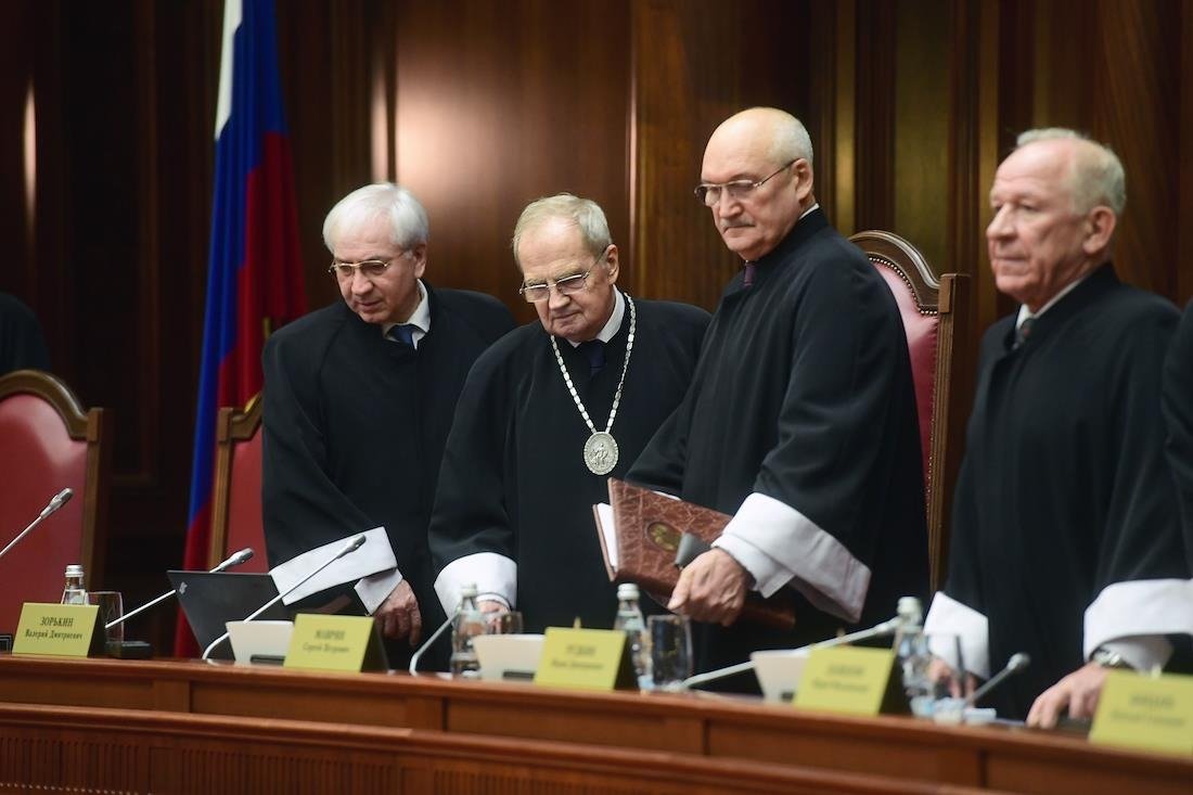 Заседание Конституционного суда России по жалобе Е.Б.Шашевой А.Л.Мейсснер и Е.С.Михайловой на нарушение их конституционных прав положениями статьи 13 Закона России «О реабилитации жертв политических репрессий». Фото: Александр Коряков / Коммерсантъ