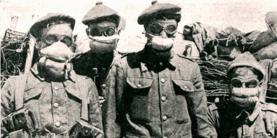 Французские солдаты во время второй битвы при Ипре. Архивы Первой мировой.