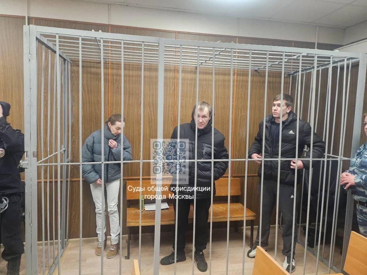 Анжела Цырульникова, Дмитрий Леонтьев и Андрей Основа. Фото: официальный Telegram-канал Московских судов общей юрисдикции