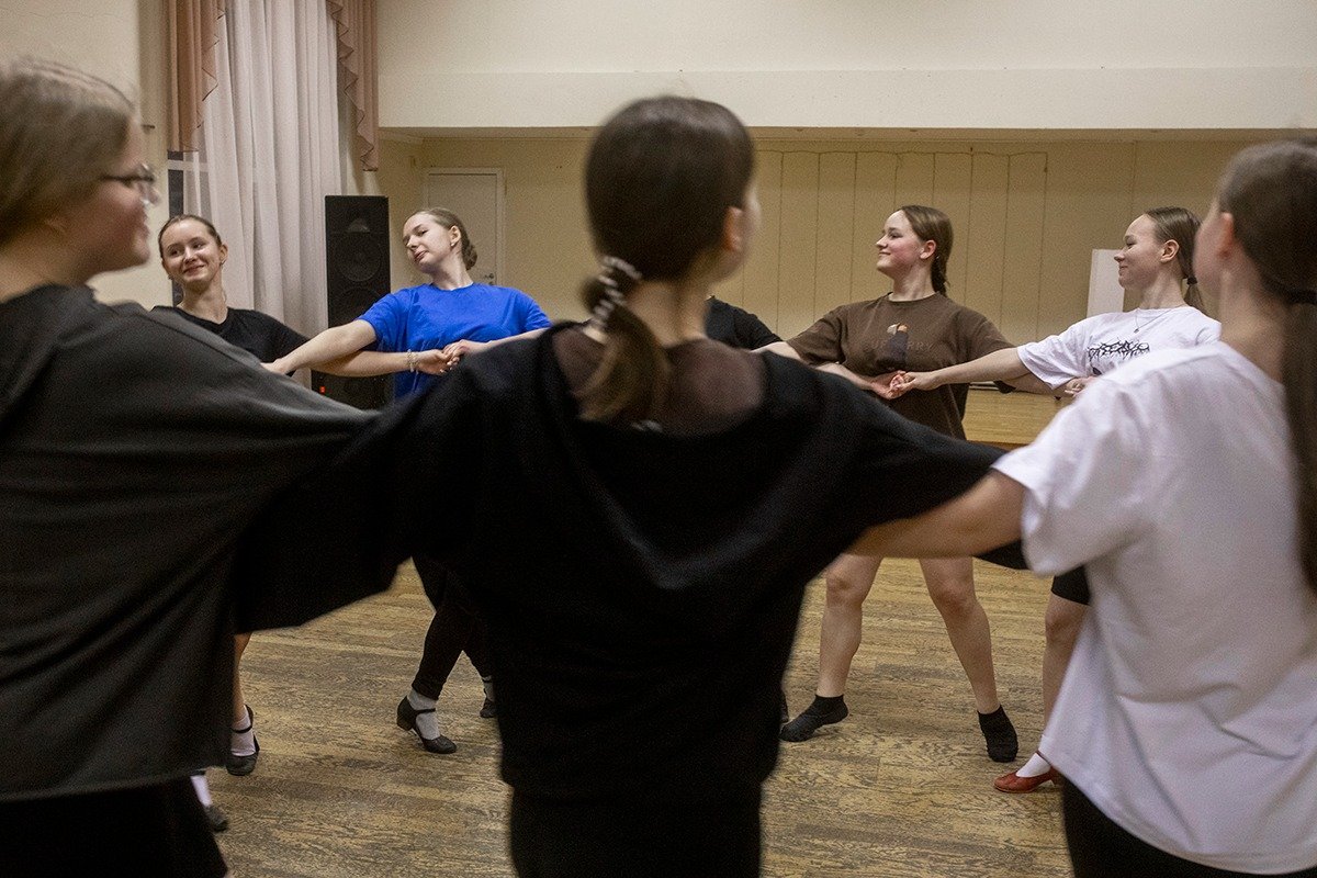 Танцевальная студия. Фото: Алексей Душутин / «Новая газета»