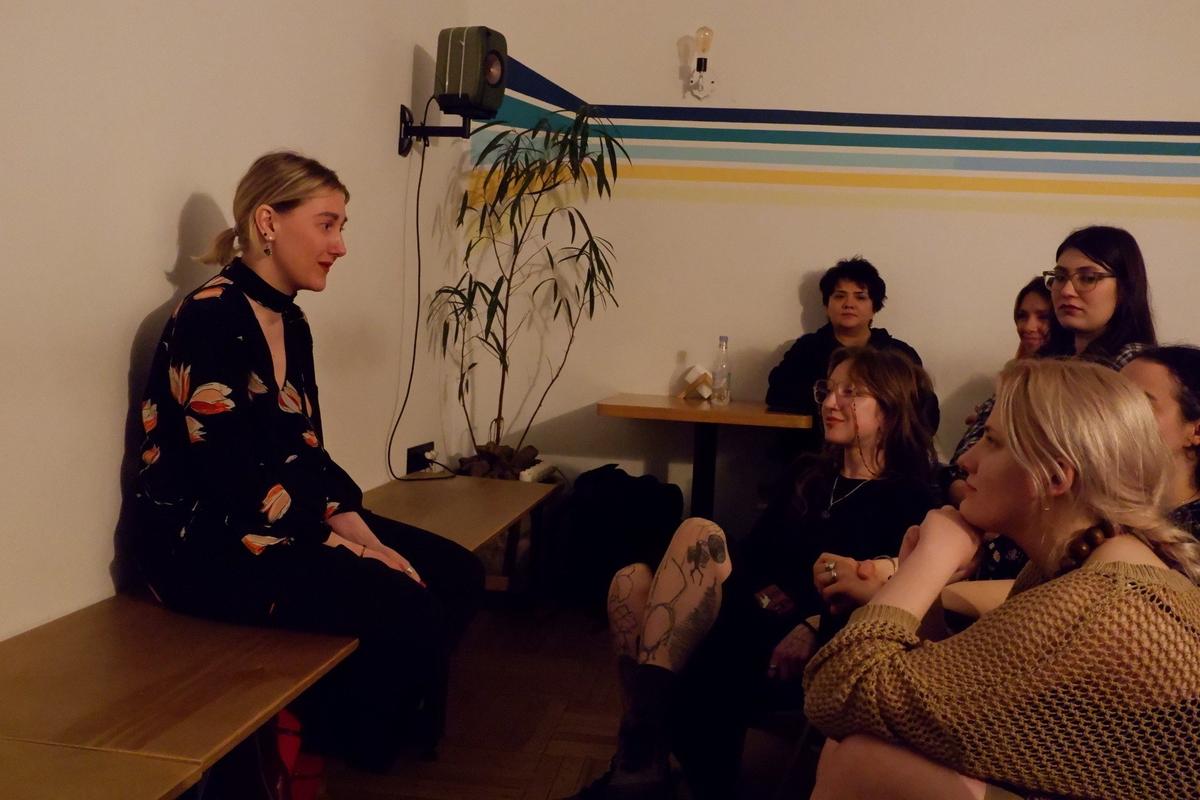 Обсуждение с основательницей Doc Film Community Ириной Бузиной. Фото: Андрей Новашов*