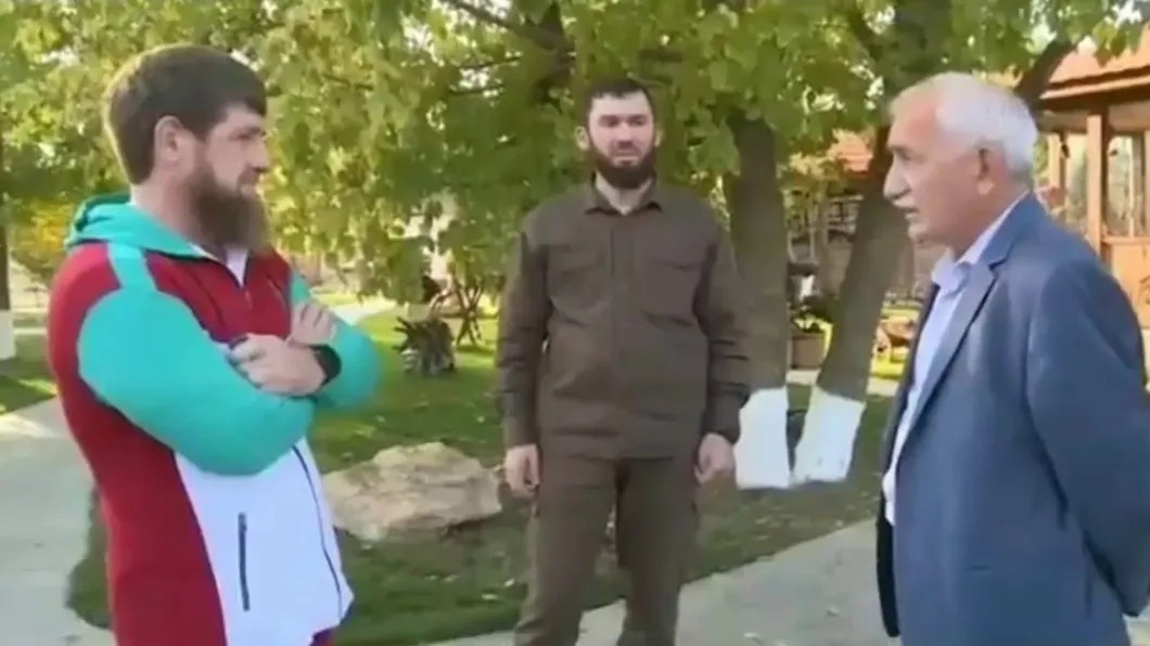 Даут Яндиев извиняется перед Рамзаном Кадыровым. Кадр из эфира «Грозный ТВ»
