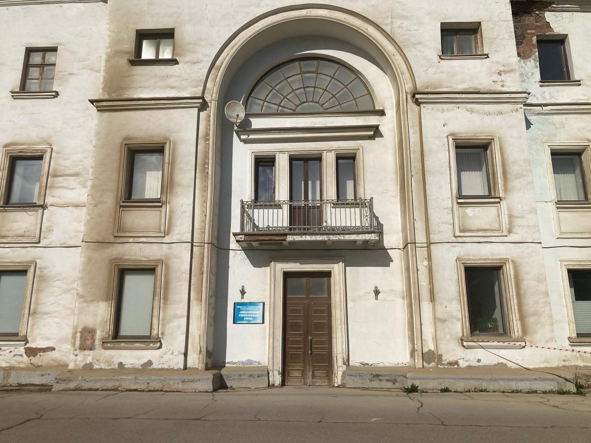 Проходная Пикалевского глиноземного завода. Фото: Ирина Тумакова / «Новая газета»