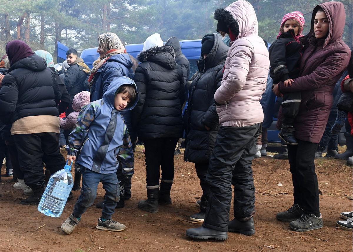 В лагере нелегальных мигрантов на белорусско-польской границе, 10 ноября 2021 года. Фото: РИА Новости