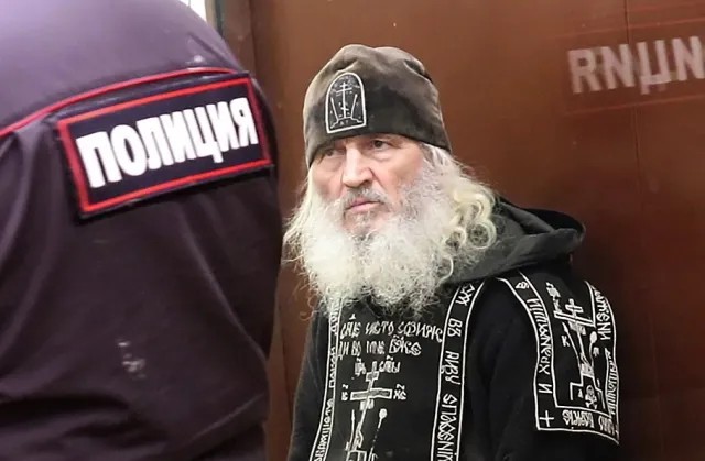 Бывший схиигумен в суде. Фото: РИА Новости