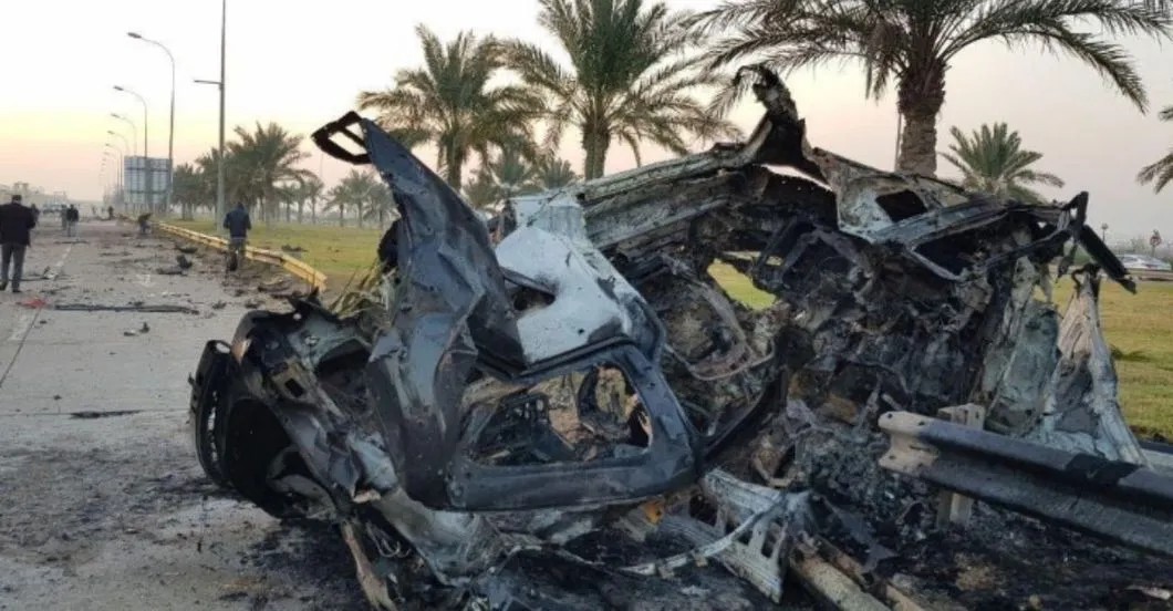 Взорванный в результате ракетной атаки автомобиль. Фото из социальных сетей