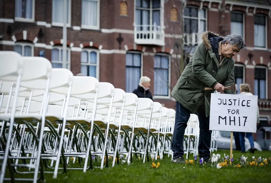 At the Russian embassy in The Hague. Photo: EPA_EFE