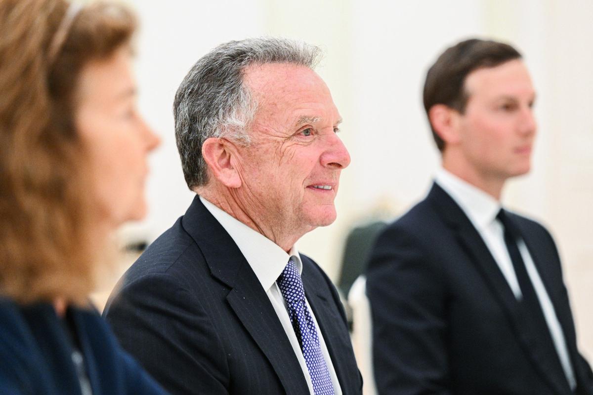 Стив Уиткофф (в центре) в Кремле. Фото: Кристина Кормилицына / POOL / ТАСС