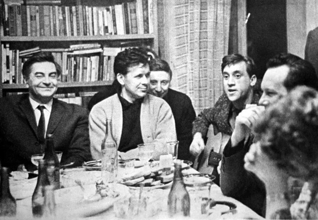 Квартирник с участием Владимира Высоцкого. 1968 год. Фото: архив
