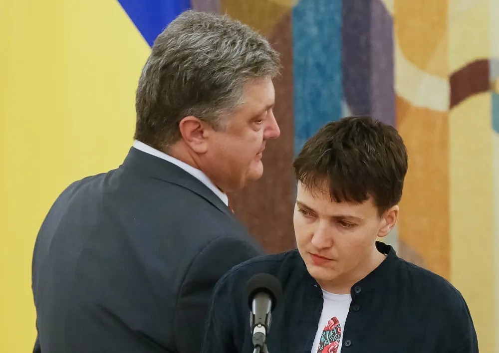Надежда Савченко вернулась на Украину как национальный лидер / EPA