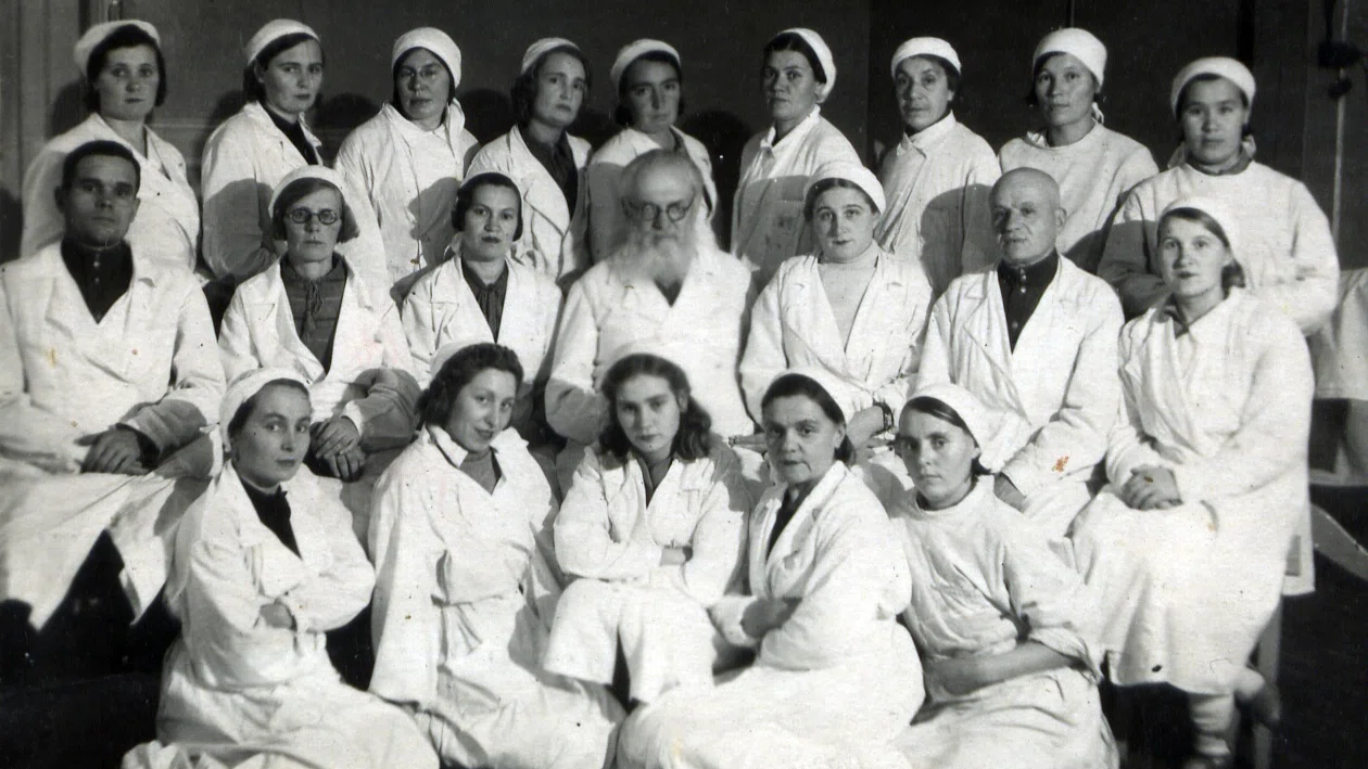 Святого луки хирург. Войно-Ясенецкий эвакогоспиталь 1942 1943.