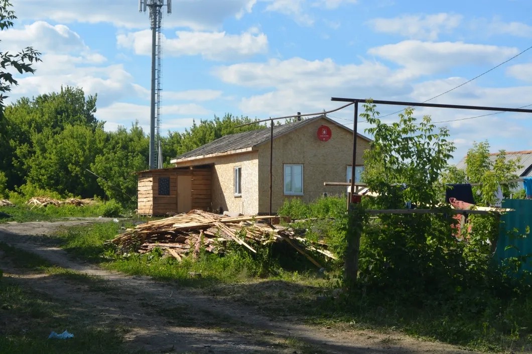 Дом, рядом с которым началась драка. Фото: Иван Жилин / «Новая газета»