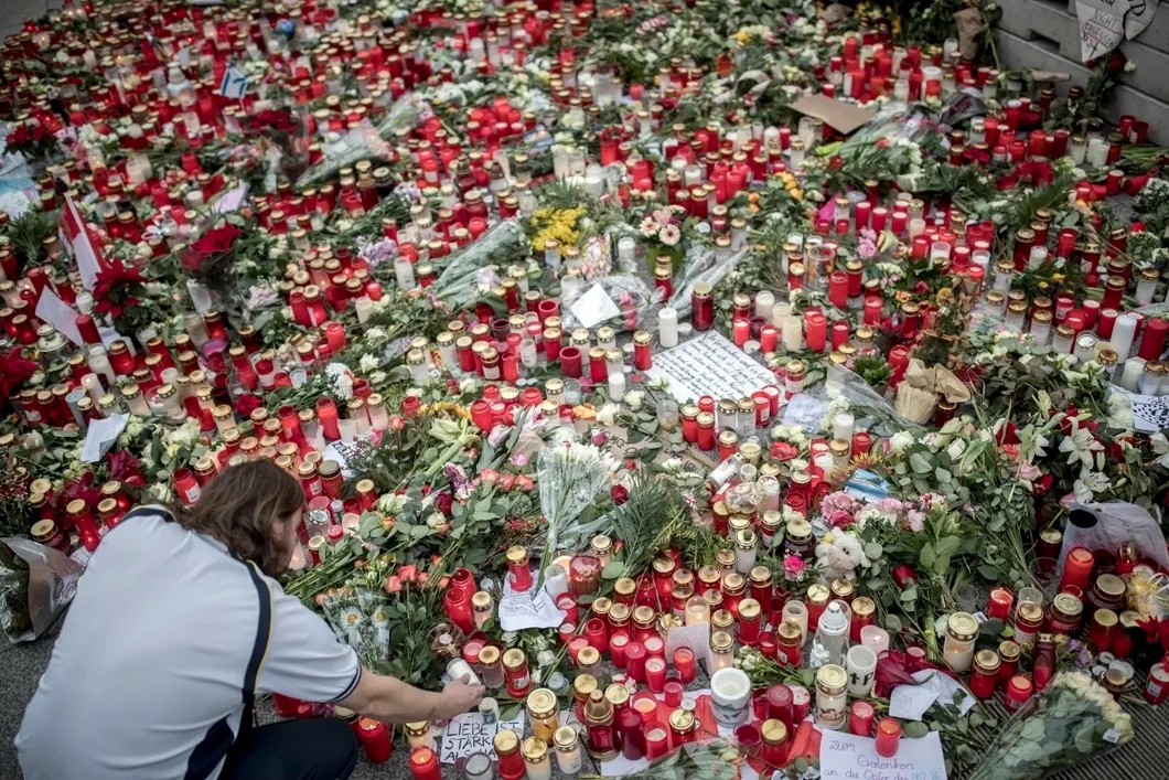 Мемориал на месте трагедии в Берлине. Фото: EPA
