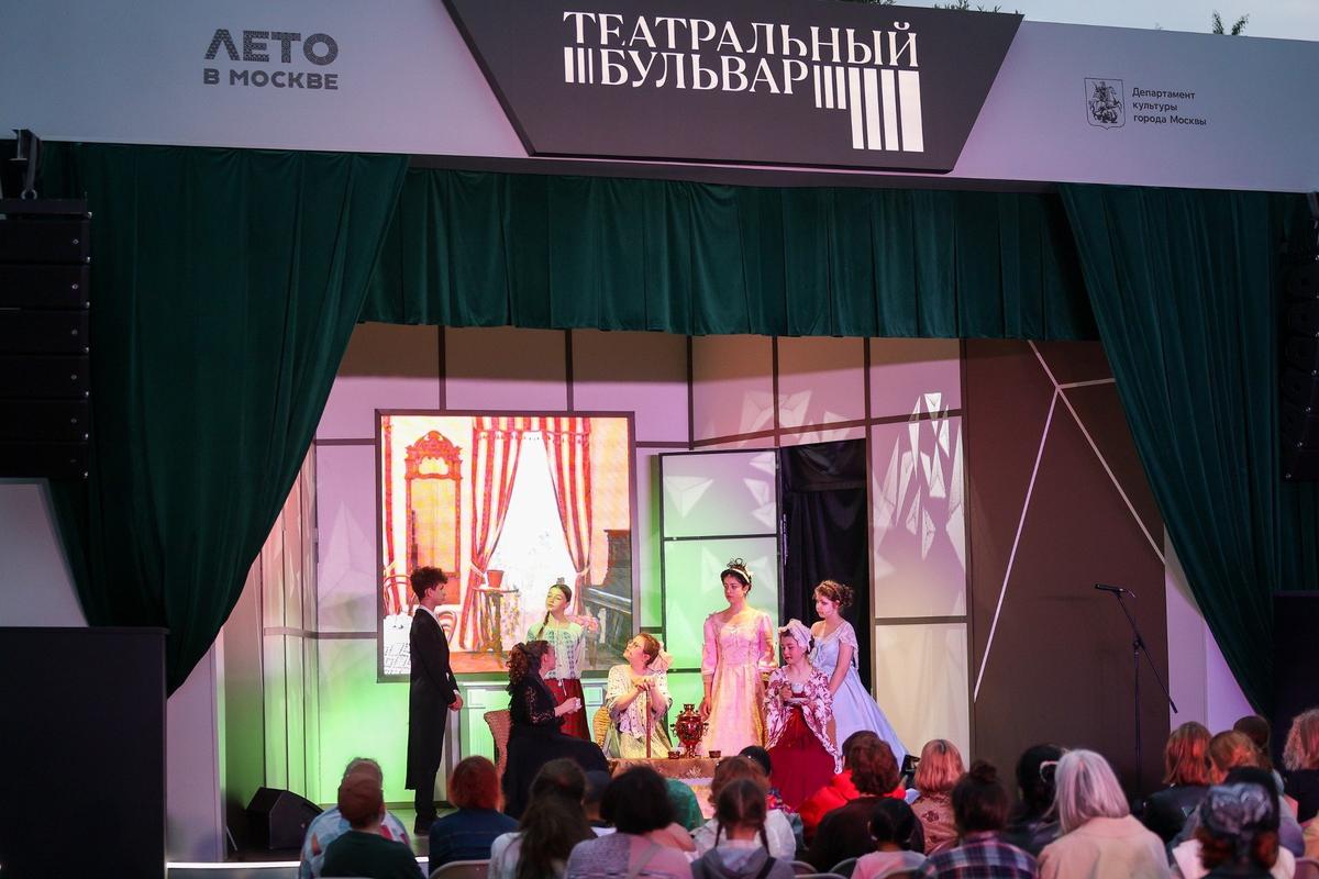 Междунардного фестиваля «Театральный бульвар» в рамках проекта «Лето в Москве». Фото: Валерия Калугина / ТАСС