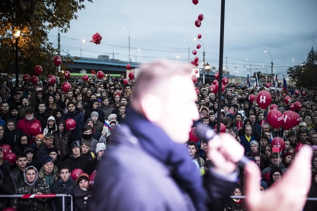 Алексей Навальный на митинге сторонников. Фото: Евгений Фельдман, для проекта «Это Навальный»