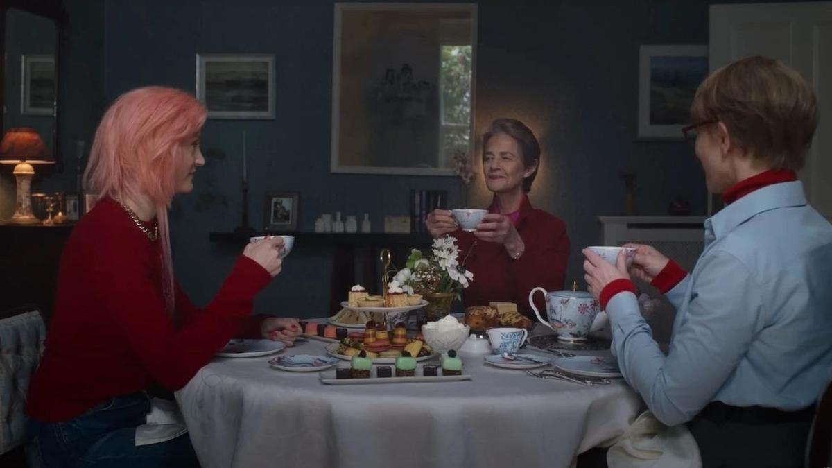 Кадр из фильма «Отец, мать, сестра и брат»