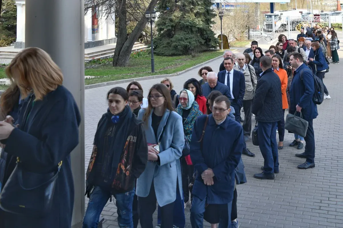 Очередь в мосгорсуд на апелляцию по Илье Яшину. Фото: Светлана Виданова / «Новая газета»