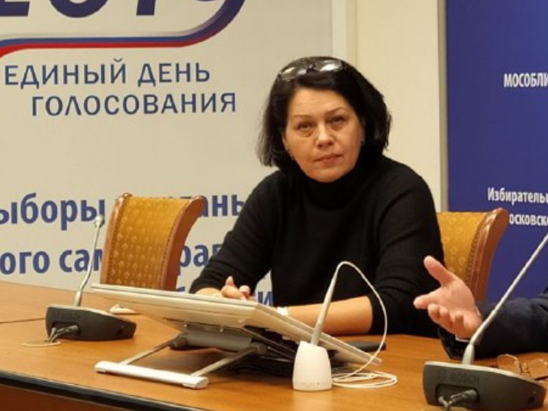 Жанна Прокофьева на одном из заседаний рабочей группы в Избиркоме Московской области