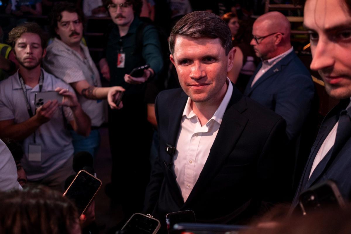 Предвыборная кампания кандидата-демократа в Сенат США от штата Техас Джеймса Таларико. Фото: AP / TASS