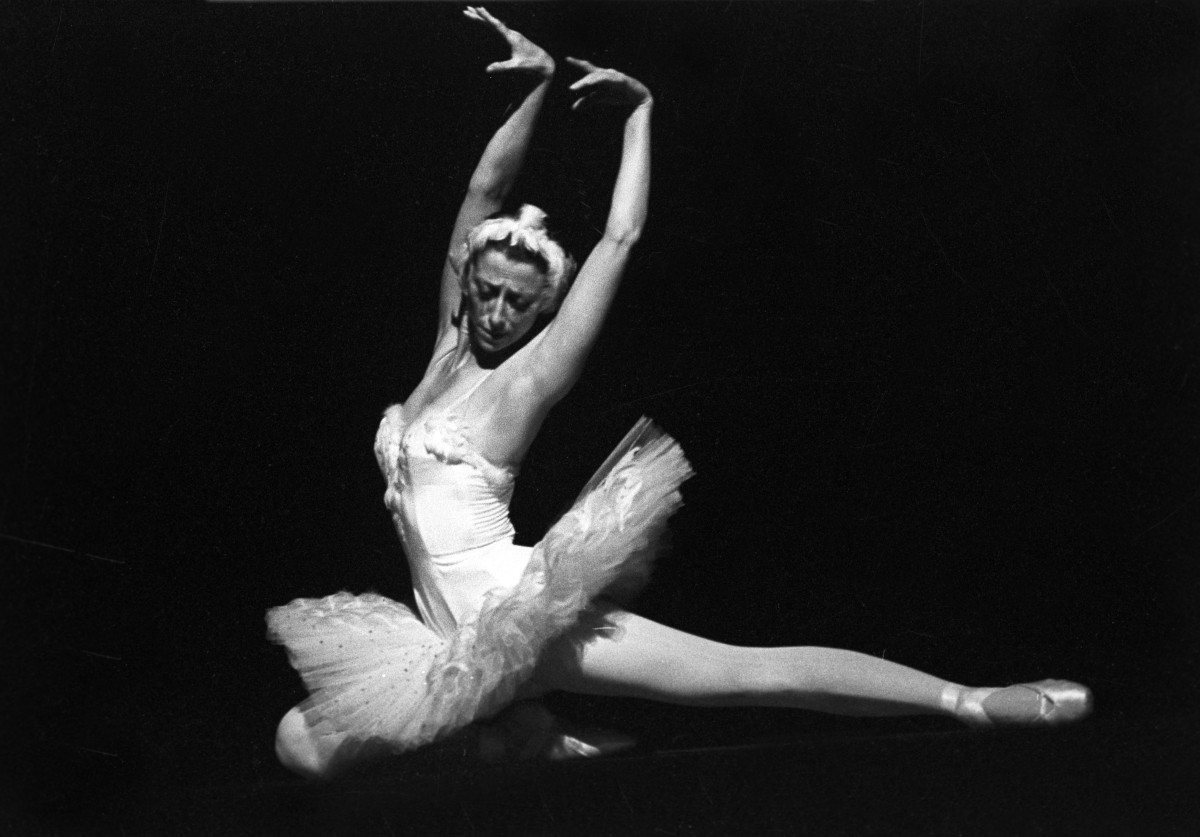 Майя Плисейкая в роли Одетты, «Лебединое озеро», фото 1979 года, архив РИА Новости