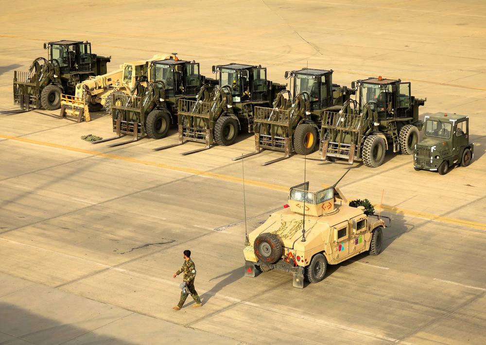 Солдат афганской армии на авиабазе Баграм, покинутой войсками США, 6 июля 2021 года. Фото: ЕРА