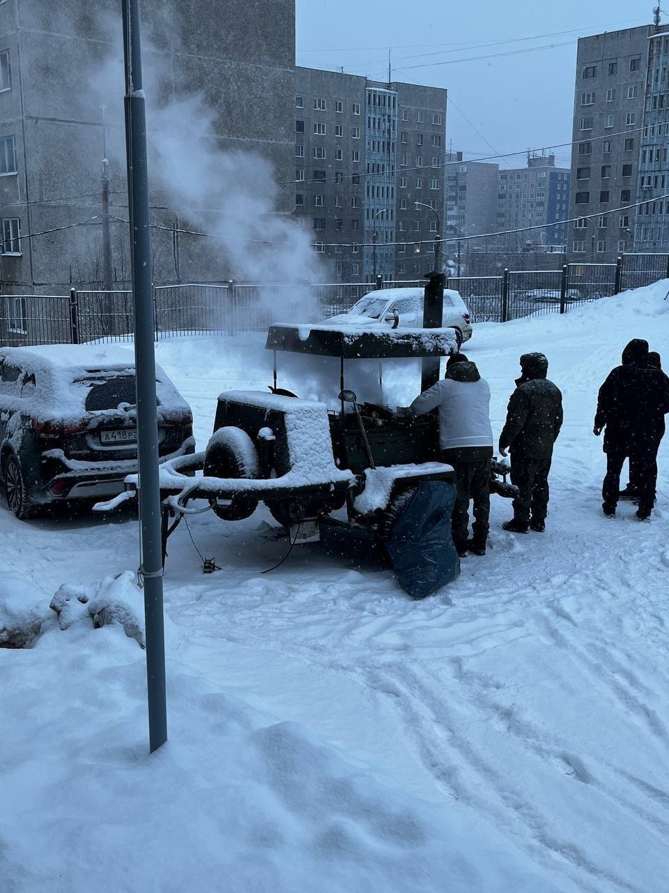 Блэкаут в Мурманске. Работа полевой кухни. Фото: пресс-служба мэрии